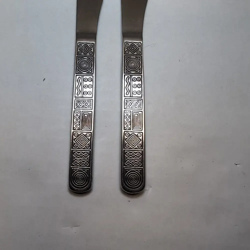 Set‎ of 2 Cambridge Aztec Stainless Flatware Dinner Knife Silverware